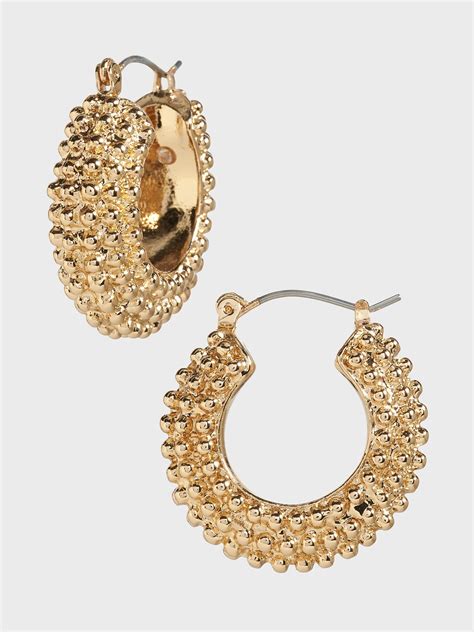 Banana republic hoop earrings - Jan 4, 2020 · Judging by These New Banana Republic Finds, 2020 Is Going to Be a Stylish Year. By Carrie Carrollo. Updated on 1/4/2020 at 1:20 PM. ... Banana Republic Pearl Small Hoop Earrings. 